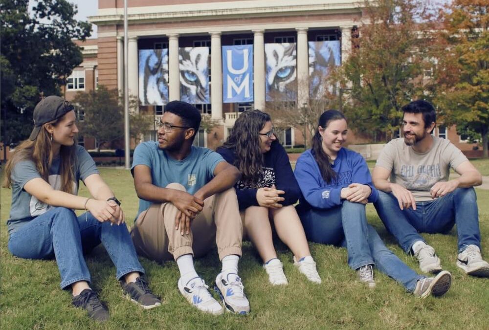 How to Choose Apartments Near University of Memphis